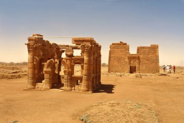 Naqa ya da Naga 'a - Amun tapınağıyla birlikte günümüz Sudan' ında Kushitic Krallığı 'nın yıkılmış antik bir şehri.