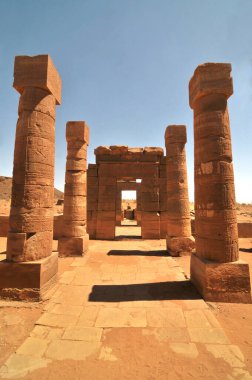 Naqa ya da Naga 'a - Amun tapınağıyla birlikte günümüz Sudan' ında Kushitic Krallığı 'nın yıkılmış antik bir şehri.