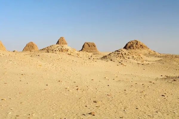 Nuri - Sudan 'daki Kush kraliyet ailesinin piramitleri