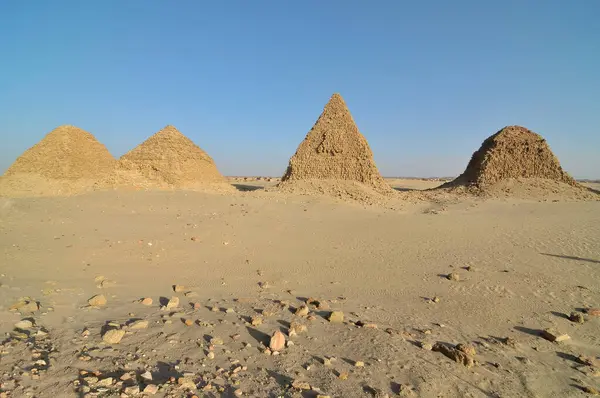 Nuri - Sudan 'daki Kush kraliyet ailesinin piramitleri