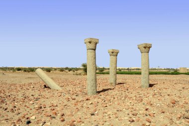 Sudan, Sai adasındaki harabe kilisenin granit sütunları.