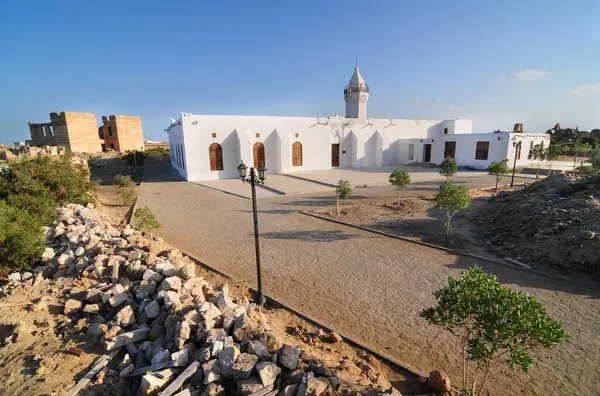 Sudan 'ın eski Suakin limanındaki Türk limanındaki cami                               