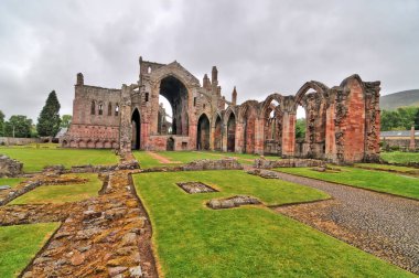 Aziz Mary Manastırı - Melrose 'daki kilise tarikatının yıkılmış manastırı