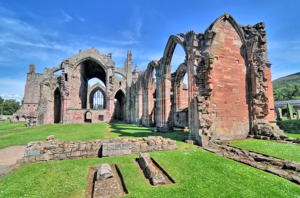 Aziz Mary Manastırı - Melrose 'daki kilise tarikatının yıkılmış manastırı