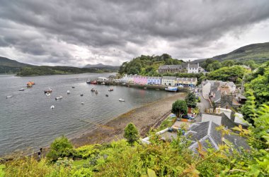 Portree, İskoçya 'nın iç Hebrides bölgesindeki Skye Adası' nın en büyük kasabasıdır.