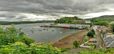 Portree, İskoçya 'nın iç Hebrides bölgesindeki Skye Adası' nın en büyük kasabasıdır.