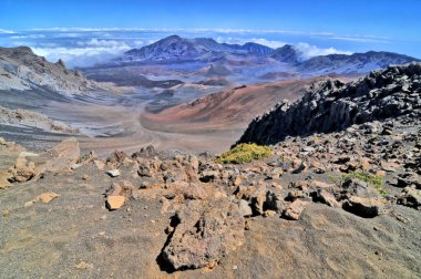 Haleakala ya da Doğu Maui Yanardağı - Hawaii 'nin Maui adasının devasa bir kalkan volkanı.