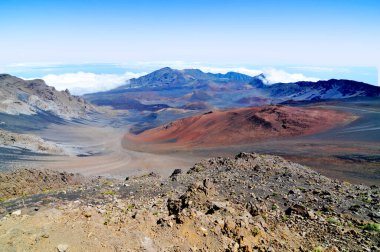 Haleakala ya da Doğu Maui Yanardağı - Hawaii 'nin Maui adasının devasa bir kalkan volkanı.