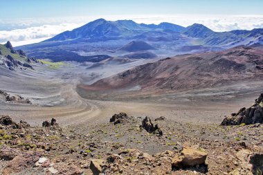 Haleakala ya da Doğu Maui Yanardağı - Hawaii 'nin Maui adasının devasa bir kalkan volkanı.
