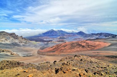 Haleakala ya da Doğu Maui Yanardağı - Hawaii 'nin Maui adasının devasa bir kalkan volkanı.