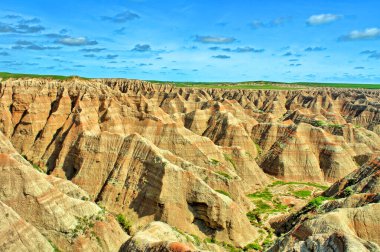 Badlands Ulusal Parkı - Güney Dakota 'nın güneybatısındaki Amerikan Ulusal Parkı. 