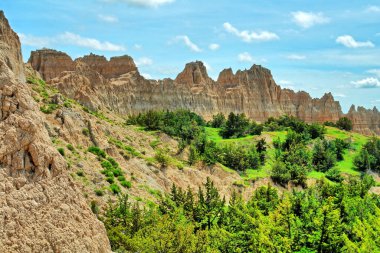 Badlands Ulusal Parkı - Güney Dakota 'nın güneybatısındaki Amerikan Ulusal Parkı. 