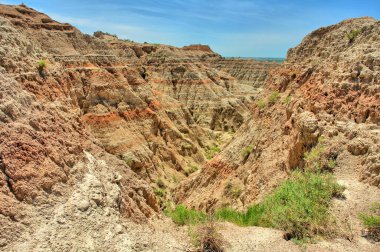 Badlands Ulusal Parkı - Güney Dakota 'nın güneybatısındaki Amerikan Ulusal Parkı. 