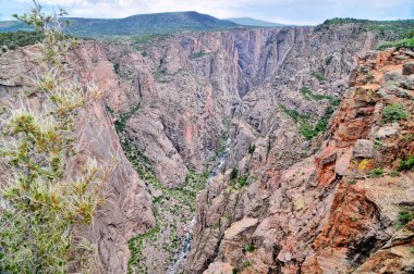 Gunnison Ulusal Parkı 'nın Kara Kanyonu. Batı Colorado' da bulunan bir Amerikan milli parkı. .