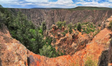 Gunnison Ulusal Parkı 'nın Kara Kanyonu. Batı Colorado' da bulunan bir Amerikan milli parkı. .