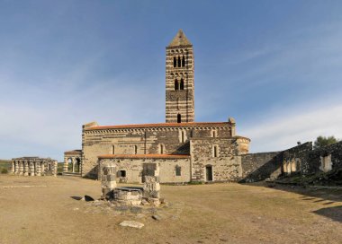  Sardunya İtalya 'dan Bazilika della Santissima Trinit di Saccargia                               