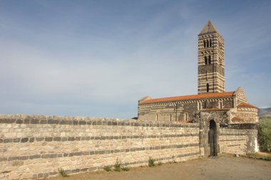  Sardunya İtalya 'dan Bazilika della Santissima Trinit di Saccargia                               