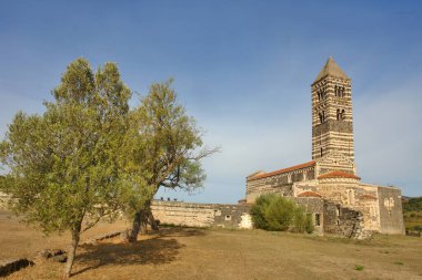  Sardunya İtalya 'dan Bazilika della Santissima Trinit di Saccargia                               