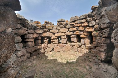 Nuraghe Arrubiu - Sardunya 'nın en büyük bakıcılarından biri..                               