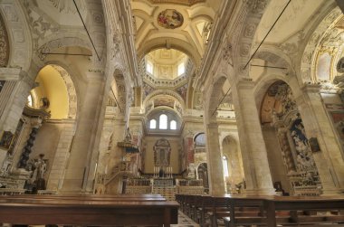 Cagliari Katedrali - Cagliari, Sardinya, İtalya 'daki Roma Katolik Katedrali, Bakire Meryem ve Aziz Cecilia' ya adanmıştır.