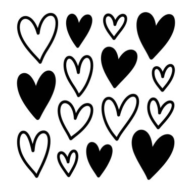 Çeşitli siyah el çizilmiş kalpler düzensiz bir şekilde beyaz arka planda gösterilir, bazıları koyu siyah, bazıları ise sadece ana hatlardır..
