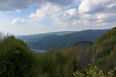 Yüksek noktadan insanlar tarafından kullanılan doğal alanlar