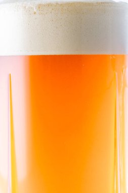 Soğuk ve lezzetli biranın görüntüsü