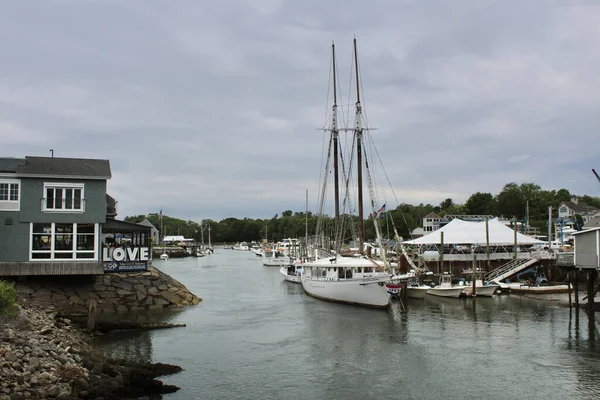 ケネバンクポート メイン運河の帆船 — ストック写真