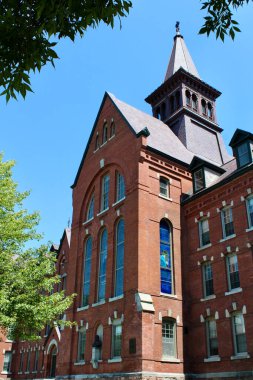 Vermont Üniversitesi kampüs kırmızı tuğla bina