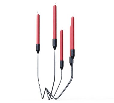 Mum beyaz yüzeyi ile Coper candelabras. 3D render