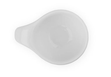 Beyaz arkaplanda boş seramik fincan tabağı