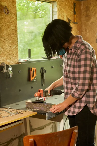 Close Worker Woman Hand Grinds Sanding Wood Workshop Restoring Antique — Stock Fotó