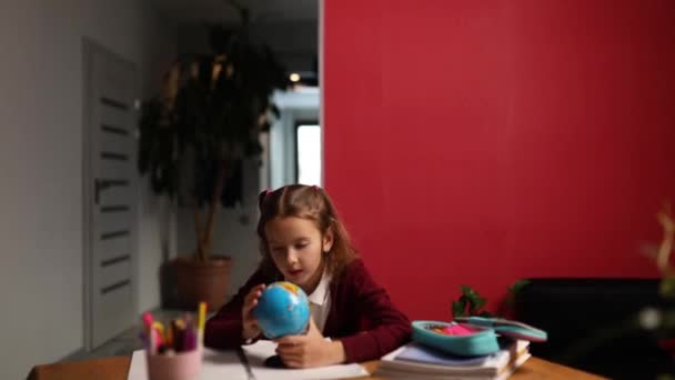Happy Schoolgirl Workplace Study Globe Classroom Back School Education Concept — Stock video