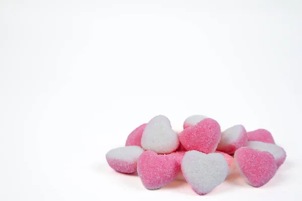 Stapel Hartvormige Suiker Snoepjes Witte Achtergrond — Stockfoto