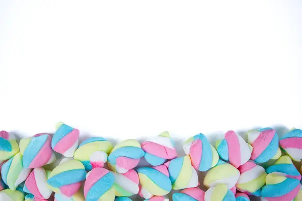 Cukroví Marshmallow Bílém Pozadí Horní Pohled — Stock fotografie