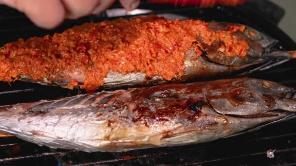 Asian Woman Hands Apply Spicy Spices Grilled Skipjack Tuna Katsuwonus — Stock Video