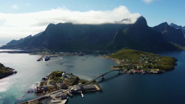 Villaggio Pescatori Tradizionale Nel Nord Della Norvegia Una Giornata Estiva — Video Stock