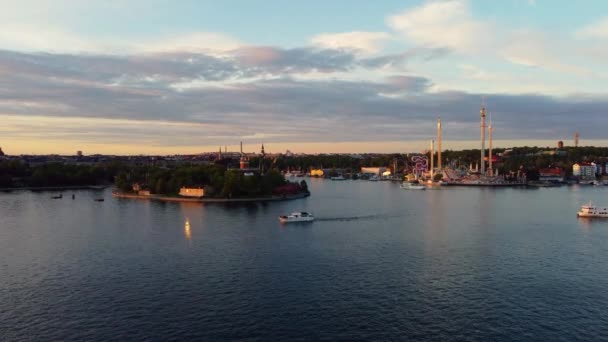 Prachtig Uitzicht Grona Lund Een Pretpark Stockholm Bij Zonsondergang Met — Stockvideo