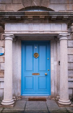 Eski bir ahşap mavi Gürcü Dublin Kapısı