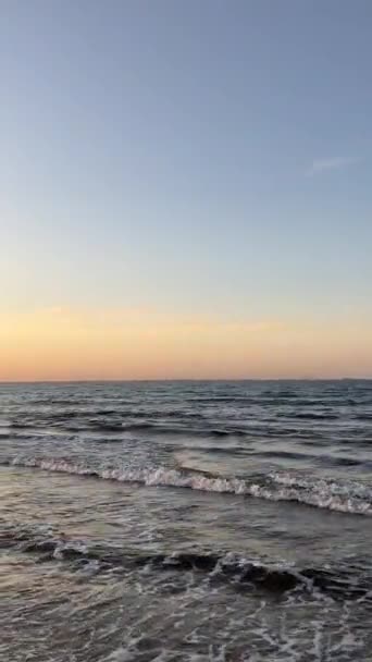 ポートサイドの地中海の夕日のパノラマビュー — ストック動画