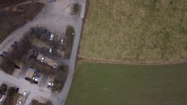 德国乌拉赫绿地的空中无人驾驶飞机从头到脚俯瞰 — 图库视频影像