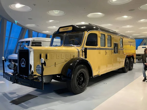 Mercedes Αυτοκίνητο Στο Μουσείο Της Στουτγάρδης — Φωτογραφία Αρχείου