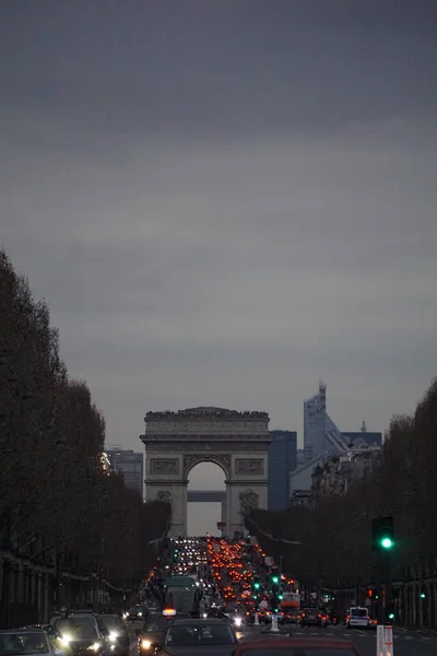 Триумфальная Арка Париже — стоковое фото