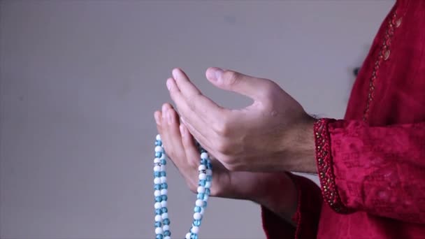 Muslime Beten Allah Vergebung Islamisches Dua Videomaterial Ein Junge Betet — Stockvideo