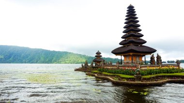 Bali tatil turizmi, Ulun Danu Bratan Su Tapınağı Bali, Bali, Endonezya.