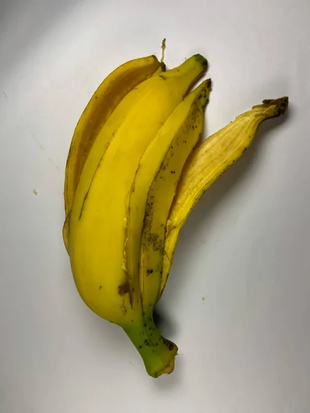 Cáscara Plátano Sobre Fondo Blanco — Foto de Stock