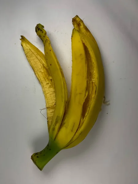 Φλούδα Μπανάνας Λευκό Φόντο — Φωτογραφία Αρχείου