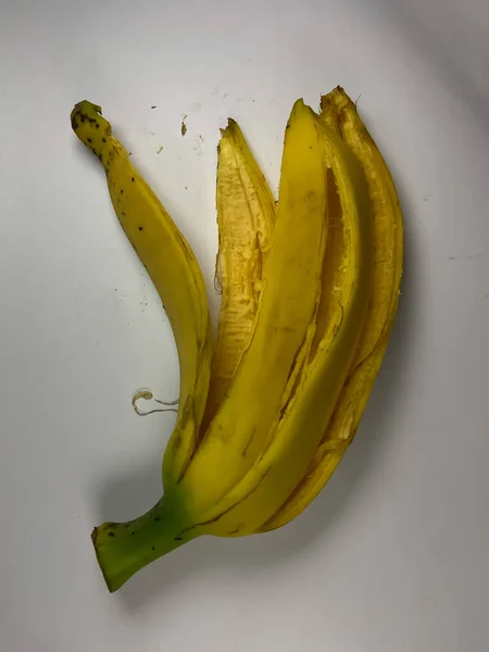 Φλούδα Μπανάνας Λευκό Φόντο — Φωτογραφία Αρχείου