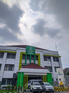 Endonezya 'da. Surakarta 07 Aralık 2023 Endonezya 'nın Solo bölgesinde binalar ve sokaklar