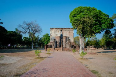Tarihi yerler Wat Si Chum ve Wat Mahathat şehirleri Sukhothai tarihi parkı, Sukhothai bölgesi, Tayland